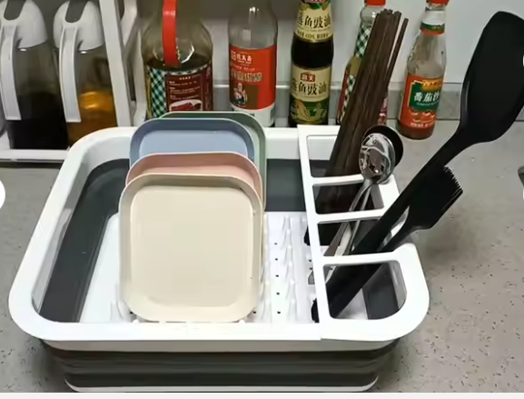 Foldable dish drying rack